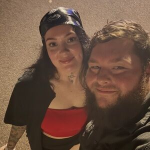 Meet your Posher, Naomi